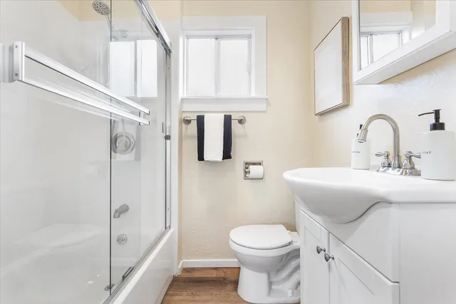 $580,000 | 409 Foothill Boulevard, San Leandro, CA 94577