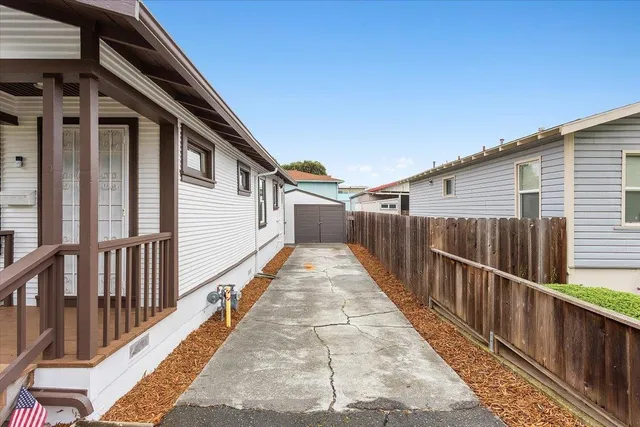 $580,000 | 409 Foothill Boulevard, San Leandro, CA 94577