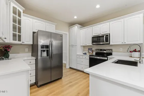 $580,000 | 6304 Hilbert Ridge Drive, Holly Springs, NC 27540