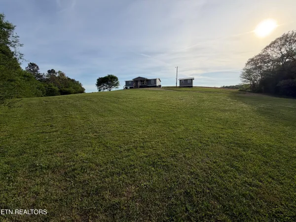 $275,000 | 33633 Pond Creek Road, Philadelphia, TN 37846