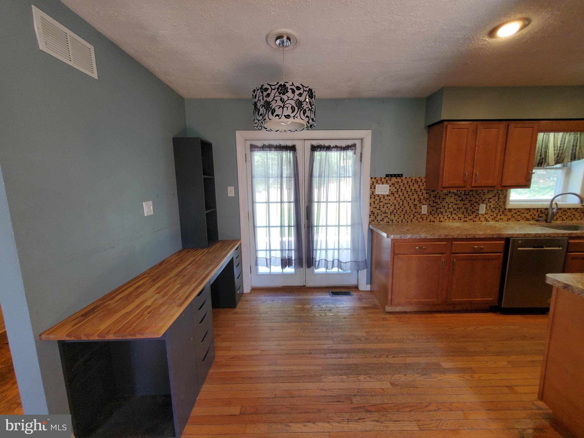 14421 Winchester Grade Road Berkeley Springs, WV 25411 - Photo 22 of 44 Gallery Image 22