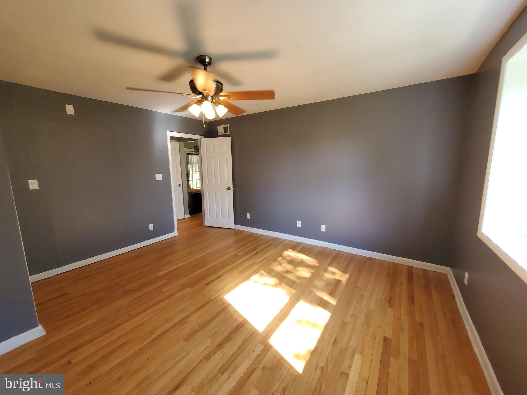 14421 Winchester Grade Road Berkeley Springs, WV 25411 - Photo 27 of 44 Gallery Image 27