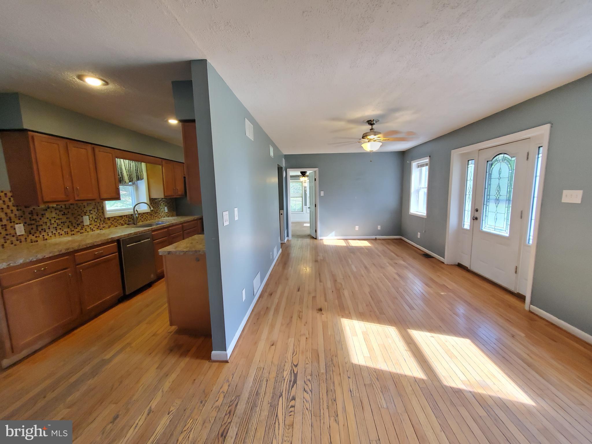 14421 Winchester Grade Road Berkeley Springs, WV 25411 - Photo 30 of 44 Entryway and Kitchen