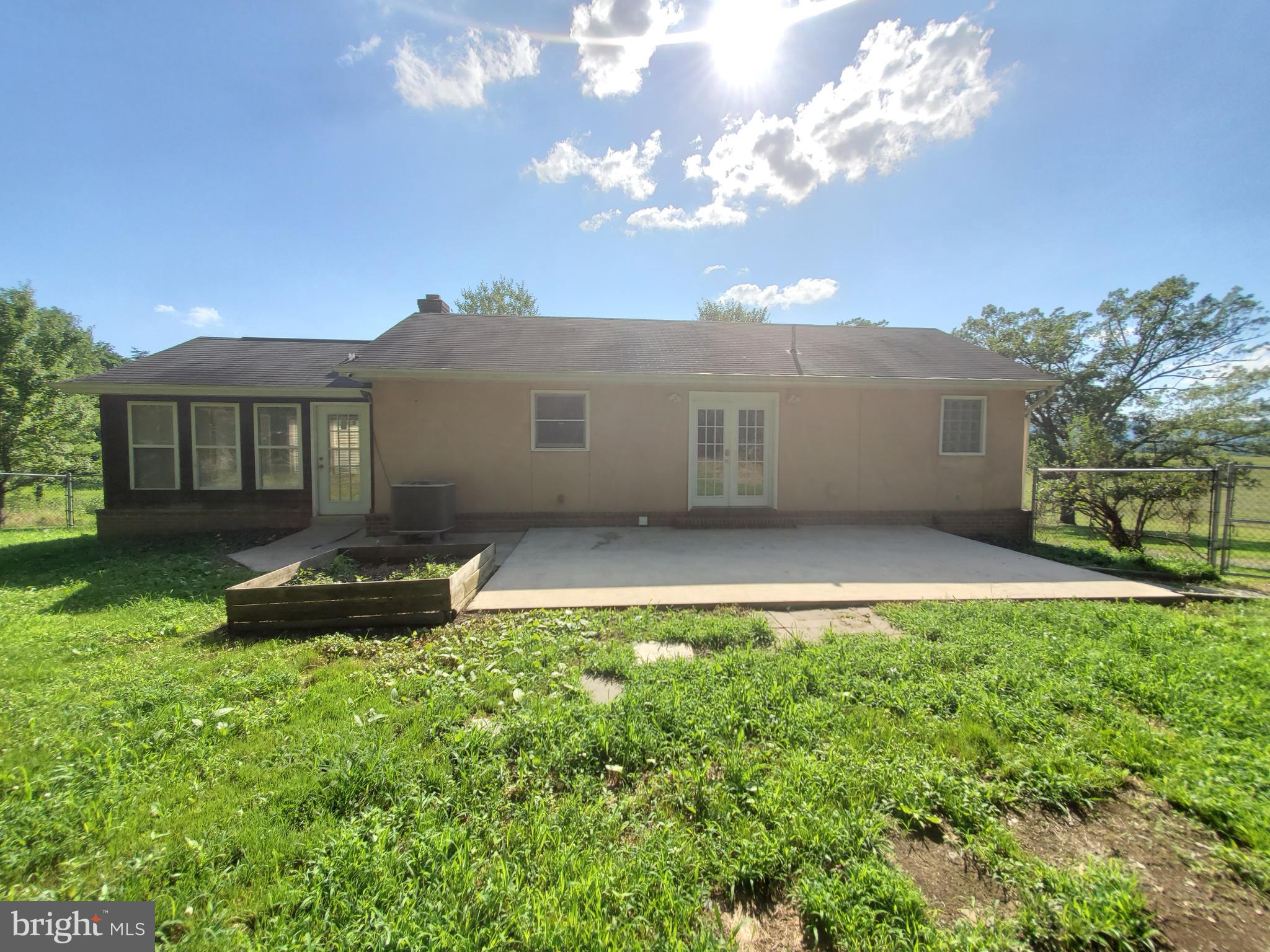 14421 Winchester Grade Road Berkeley Springs, WV 25411 - Photo 6 of 44 Gallery Image 6