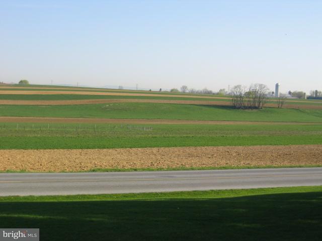 430 Windy Tor Road Leola, PA 17540 - Photo 3 of 15