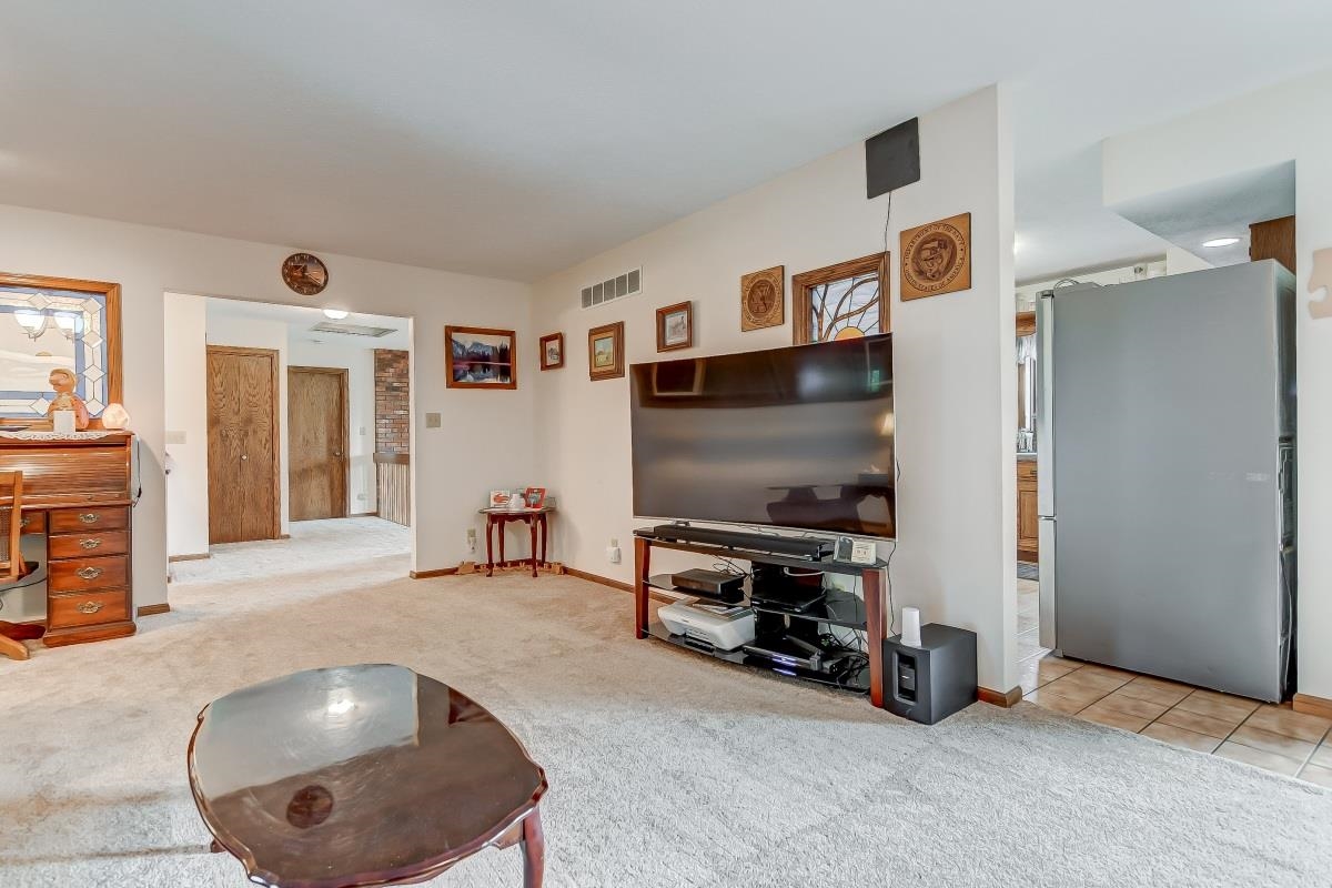 24613 Indian Point Avenue Athens, IL 62613 - Photo 22 of 50 Gallery Image 22