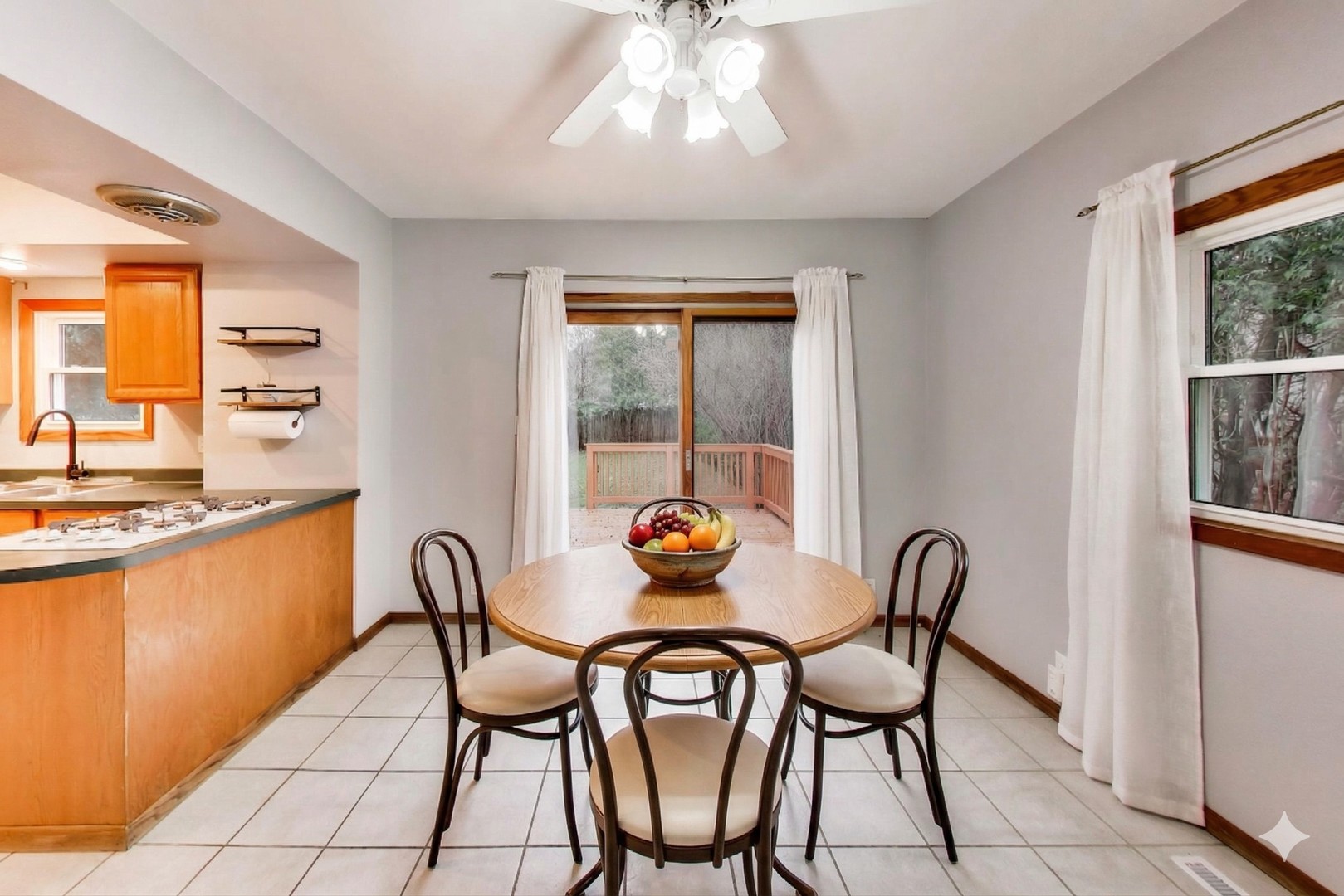 405 West Brown Street Harvard, IL 60033 - Photo 6 of 24 a dining room with furniture and window or wooden floor