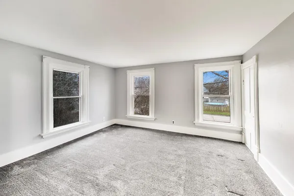 $200,000 | 405 West Brown Street, Harvard, IL 60033