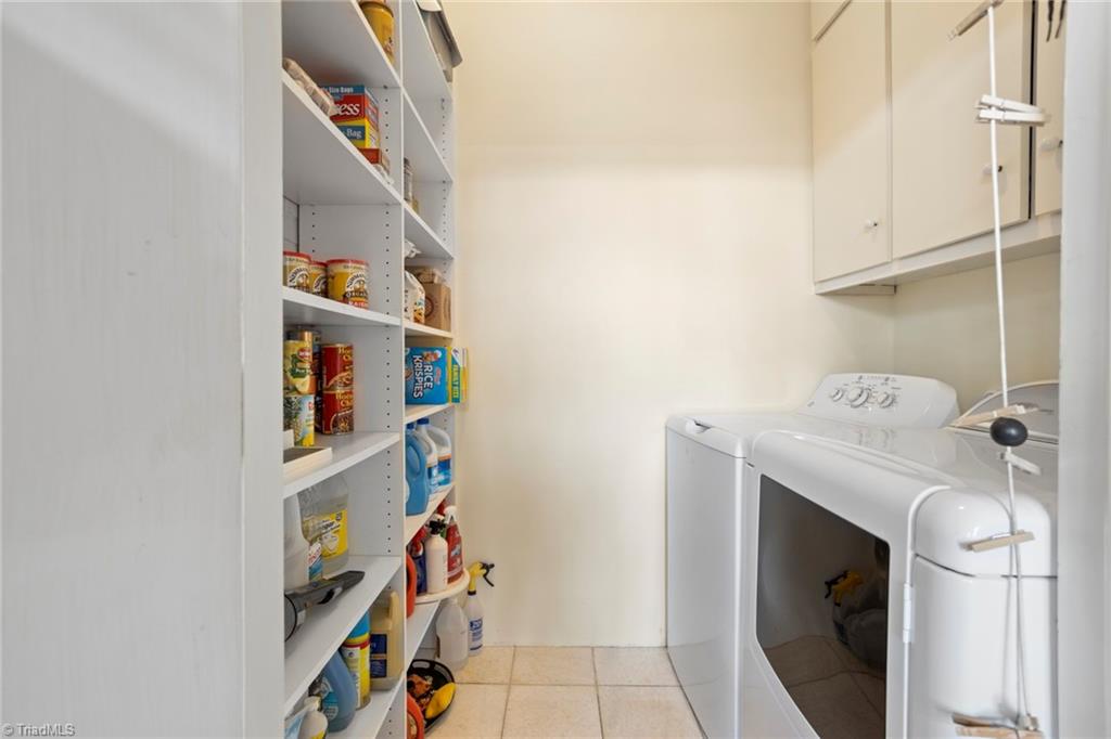 5185 Williams Road Lewisville, NC 27023 - Photo 14 of 49 Laundy / Pantry