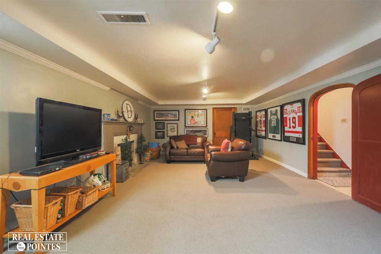 741 Trombley Road Grosse Pointe Park, MI 48230 - Photo 49 of 63