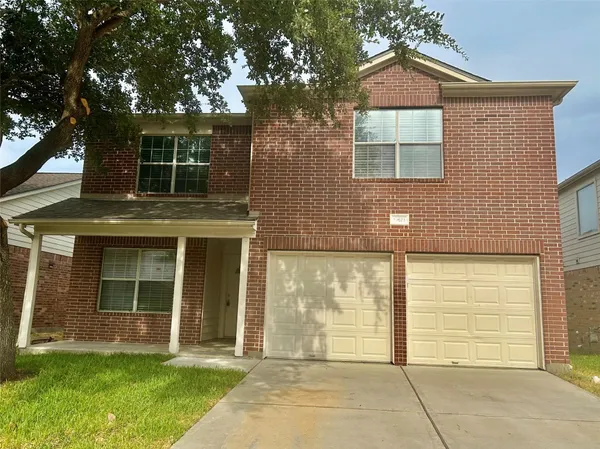 $2,195 | 10623 Sugar Trace Drive, Sugar Land, TX 77498