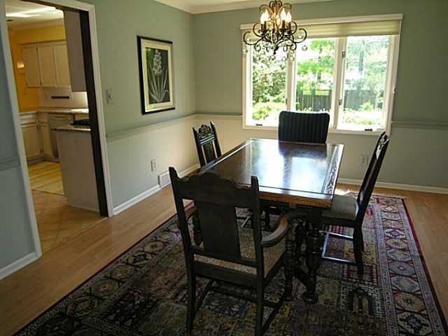 4280 Randmore Road Columbus, OH 43220 - Photo 4 of 23