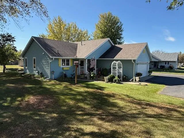 $269,900 | 260 Voyager Drive, Alexandria, MN 56308