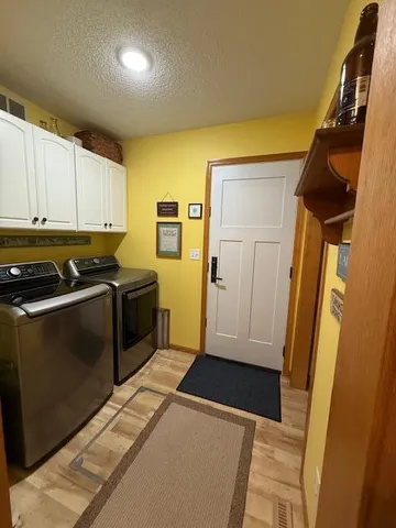 $269,900 | 260 Voyager Drive, Alexandria, MN 56308