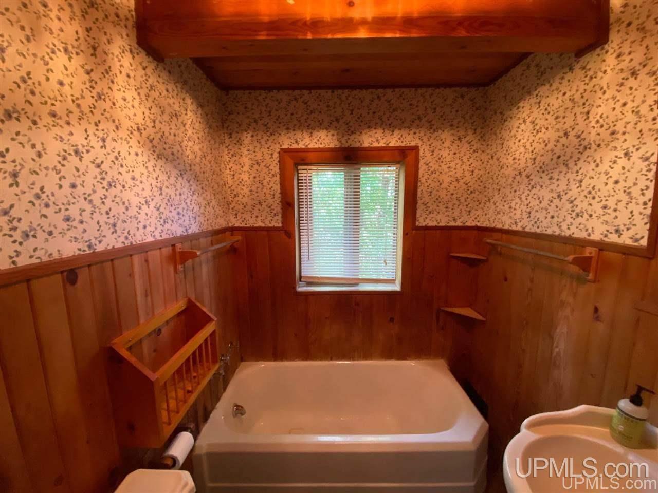 331 East County Road Negaunee, MI 49866 - Photo 37 of 48 Gallery Image 37