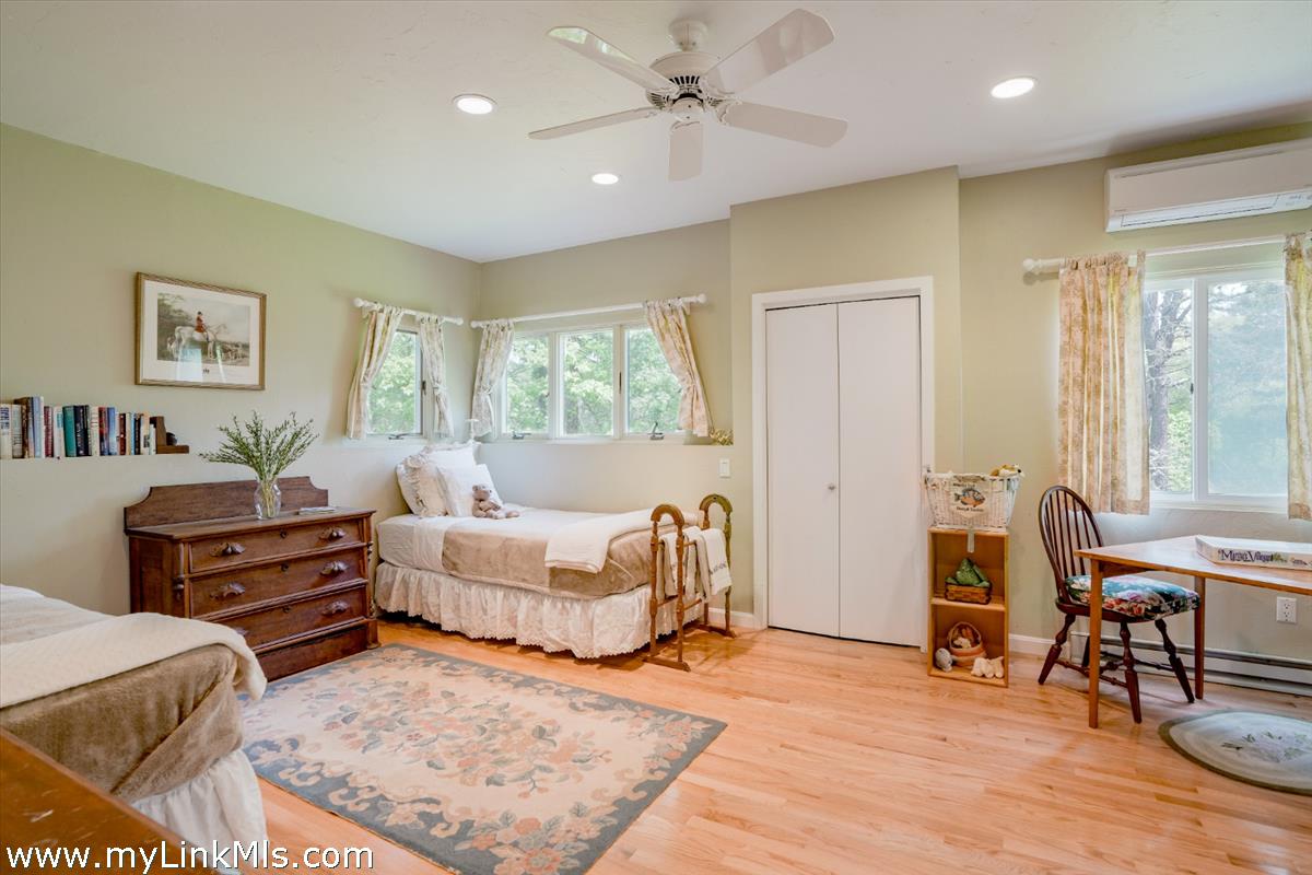 50 Hidden Cove Road Oak Bluffs, MA 02557 - Photo 25 of 46