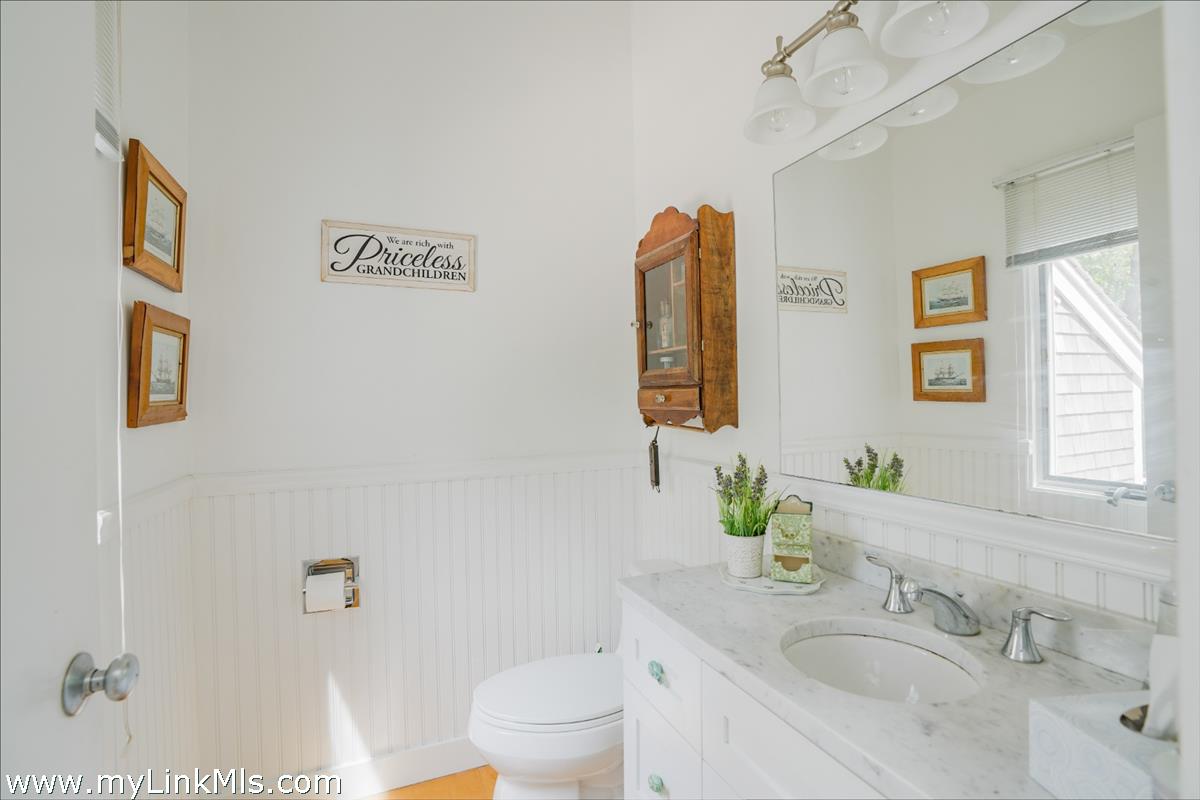 50 Hidden Cove Road Oak Bluffs, MA 02557 - Photo 31 of 46