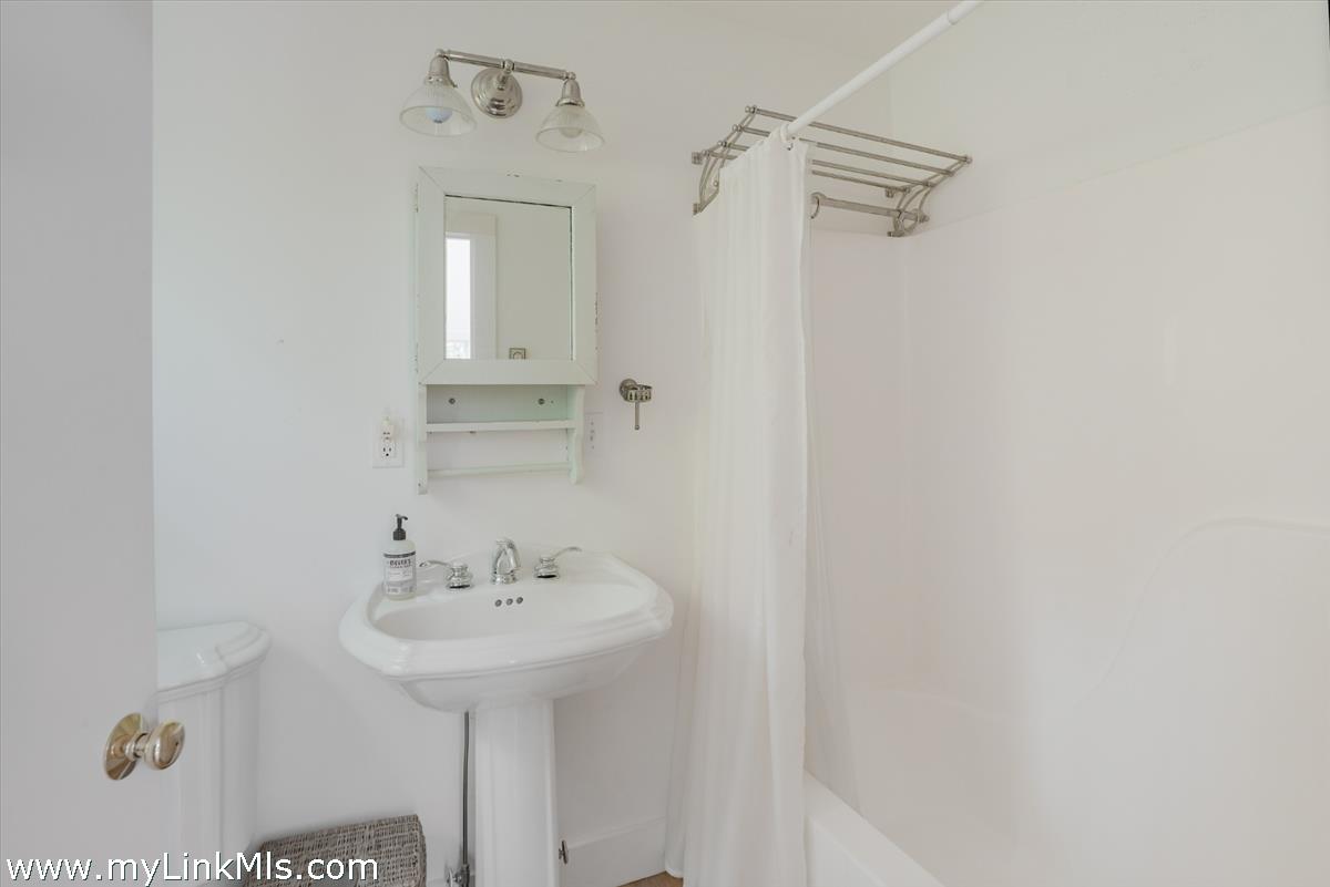 50 Hidden Cove Road Oak Bluffs, MA 02557 - Photo 44 of 46