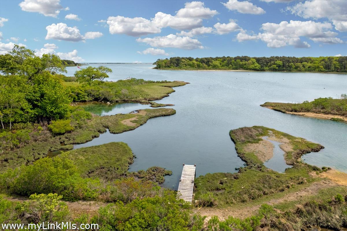 50 Hidden Cove Road Oak Bluffs, MA 02557 - Photo 5 of 46