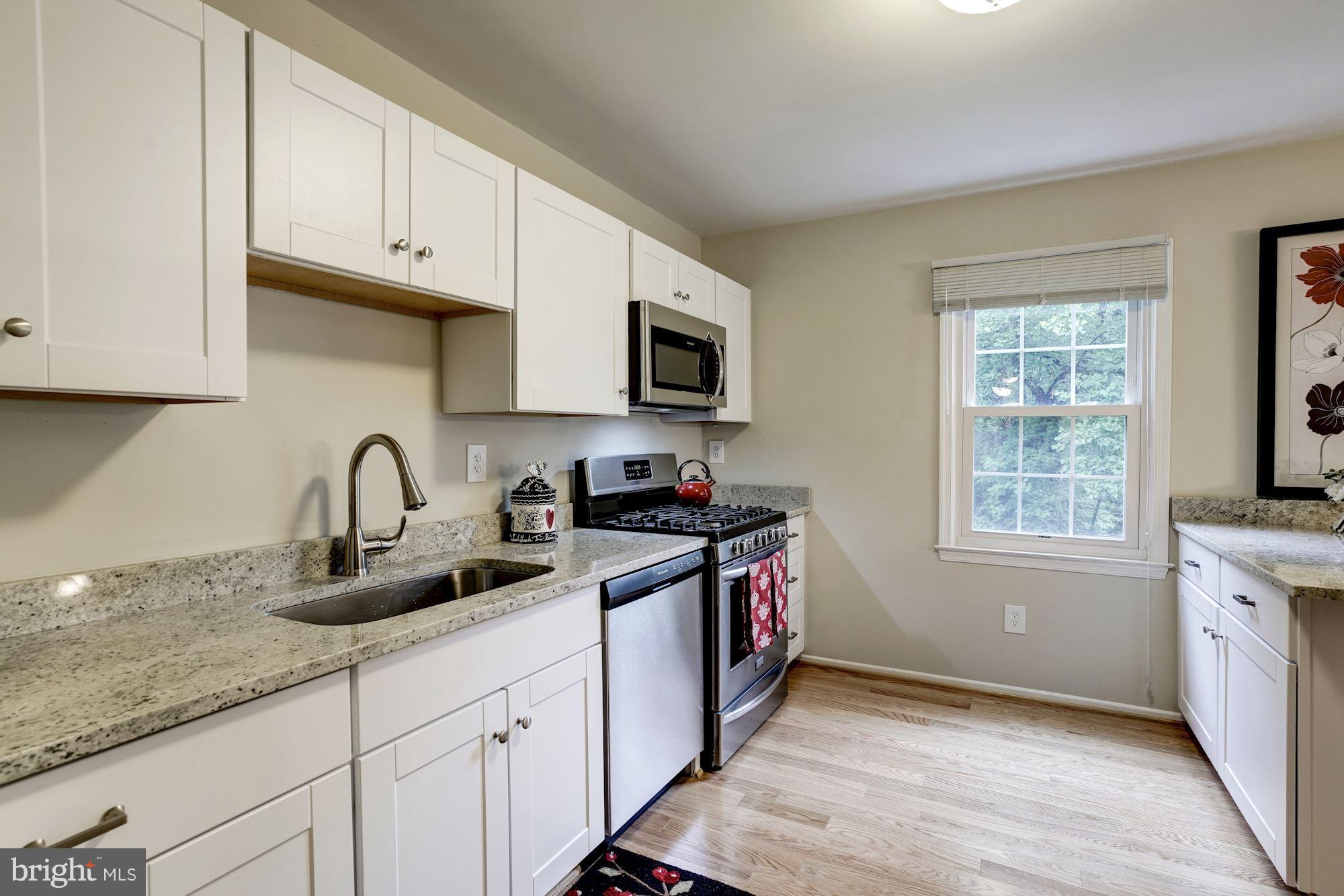 5666 Kirkham Court Springfield, VA 22151 - Photo 14 of 30 Kitchen