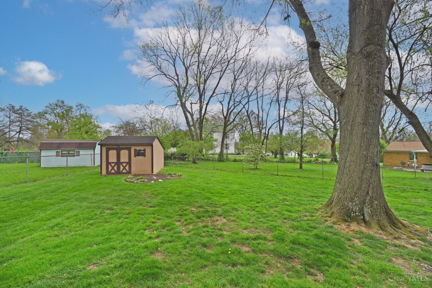 10370 Springrun Drive Cincinnati, OH 45231 - Photo 38 of 42 Gallery Image 38
