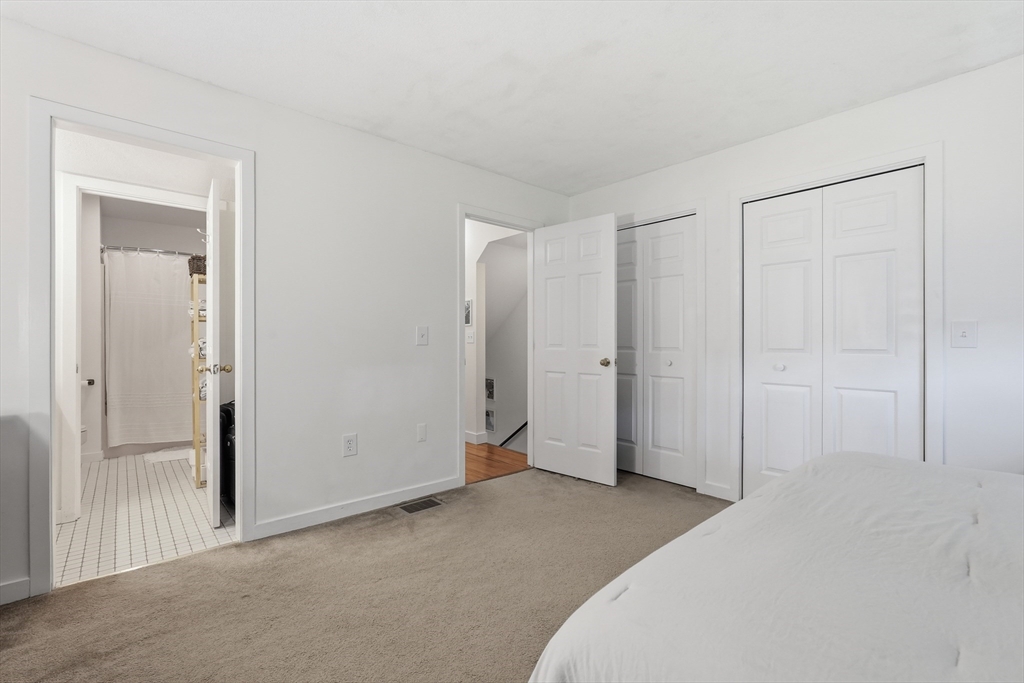 71 Amity Place, Unit 71 Amherst, MA 01002 - Photo 19 of 41