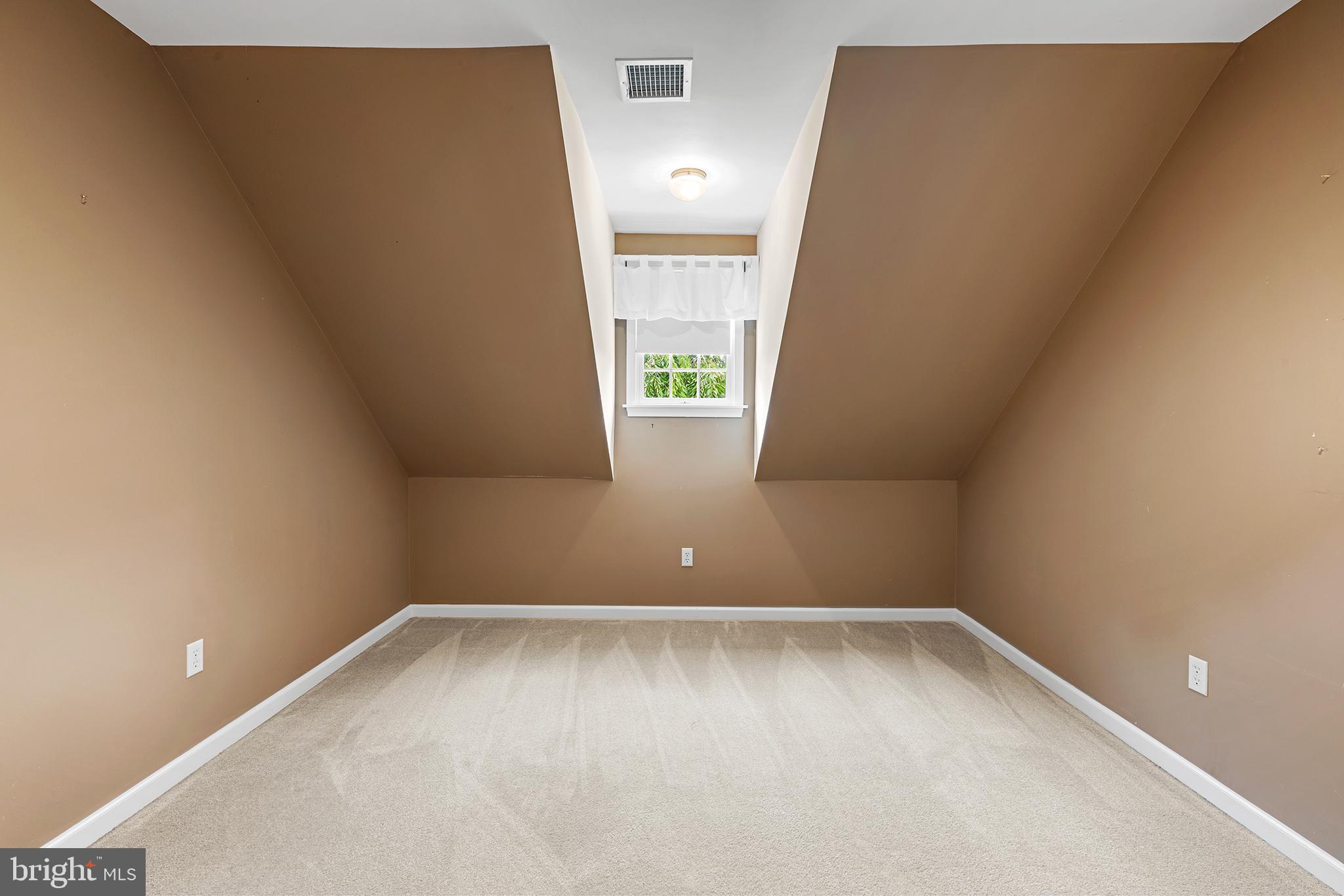 655 Scott Road Pipersville, PA 18947 - Photo 21 of 34 Gallery Image 21