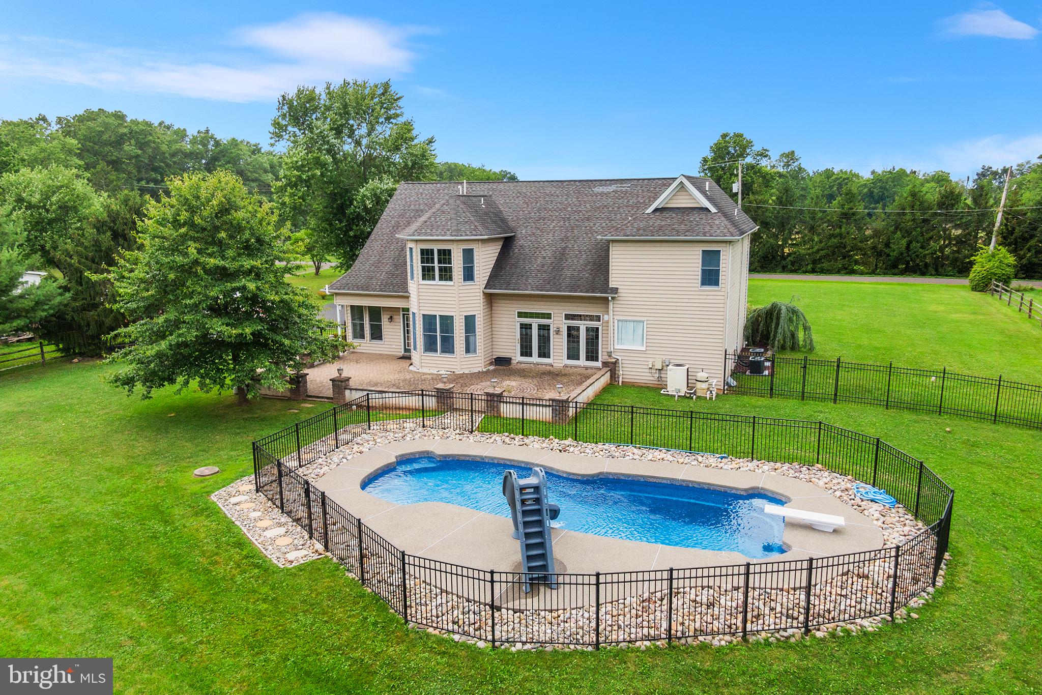 655 Scott Road Pipersville, PA 18947 - Photo 28 of 34 Gallery Image 28