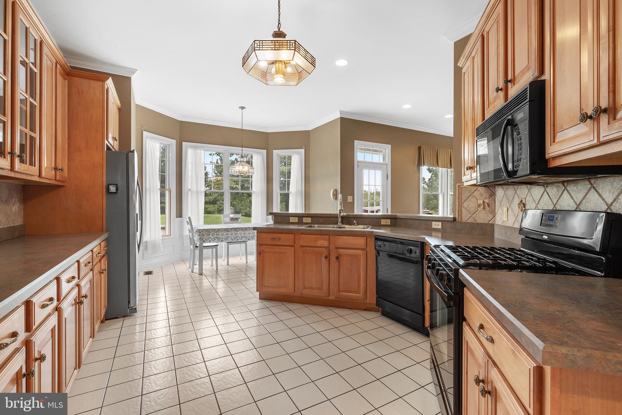 655 Scott Road Pipersville, PA 18947 - Photo 9 of 34 Gallery Image 9