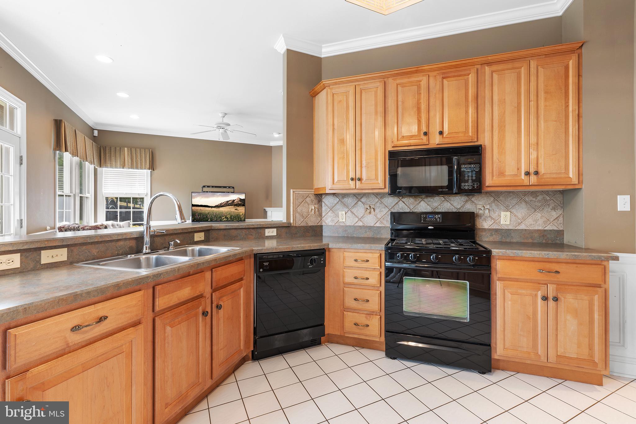 655 Scott Road Pipersville, PA 18947 - Photo 10 of 34 Gallery Image 10
