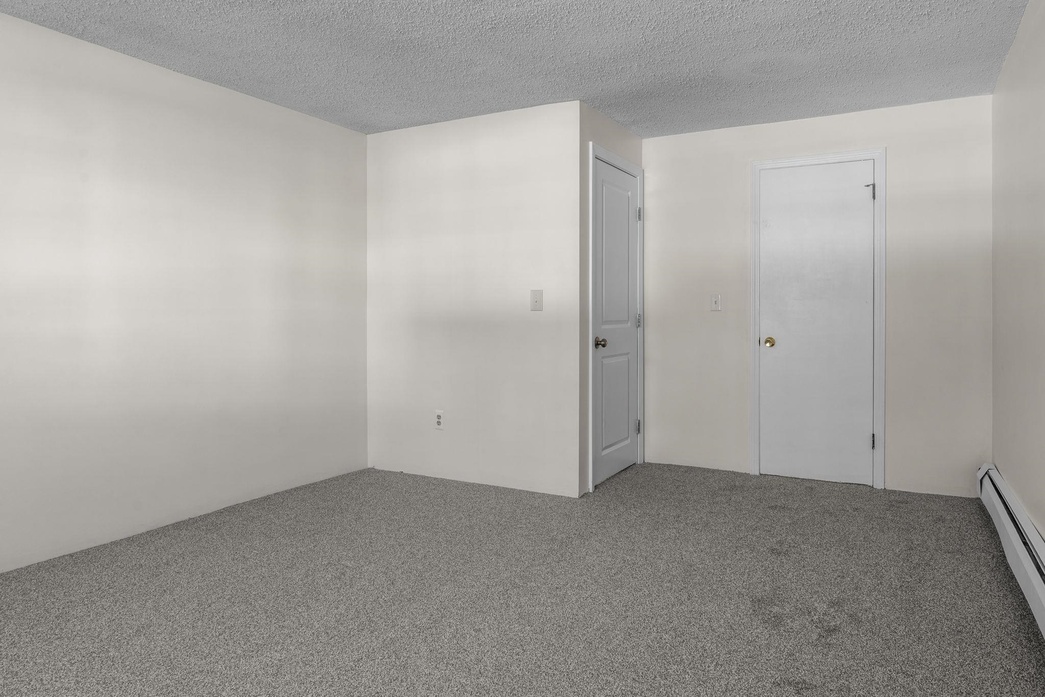 12 English Village Road, Unit 201 Manchester, NH 03102 - Photo 11 of 29