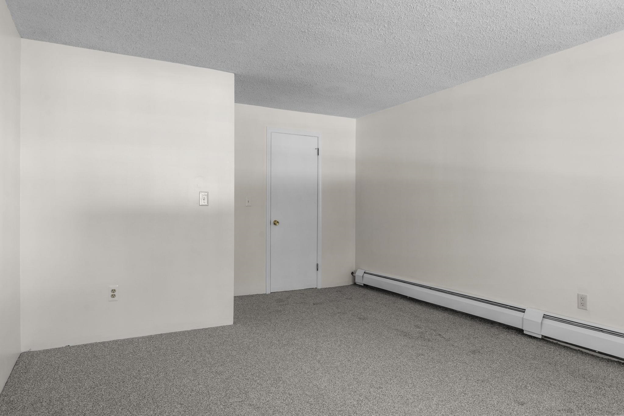 12 English Village Road, Unit 201 Manchester, NH 03102 - Photo 12 of 29