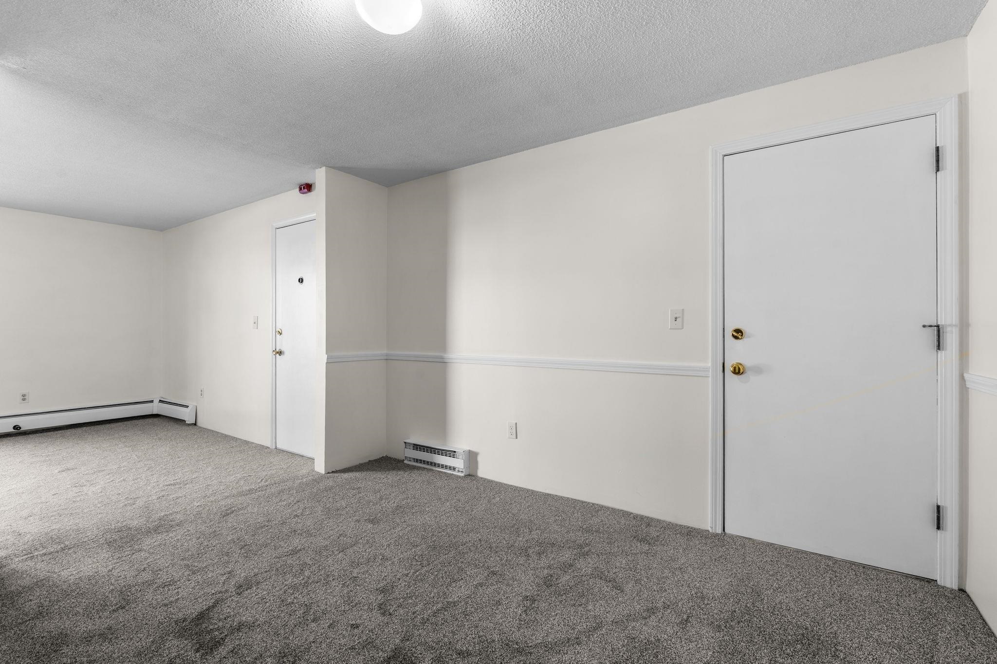 12 English Village Road, Unit 201 Manchester, NH 03102 - Photo 15 of 29