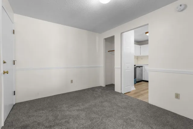 $189,900 | 12 English Village Road, Unit 201, Manchester, NH 03102