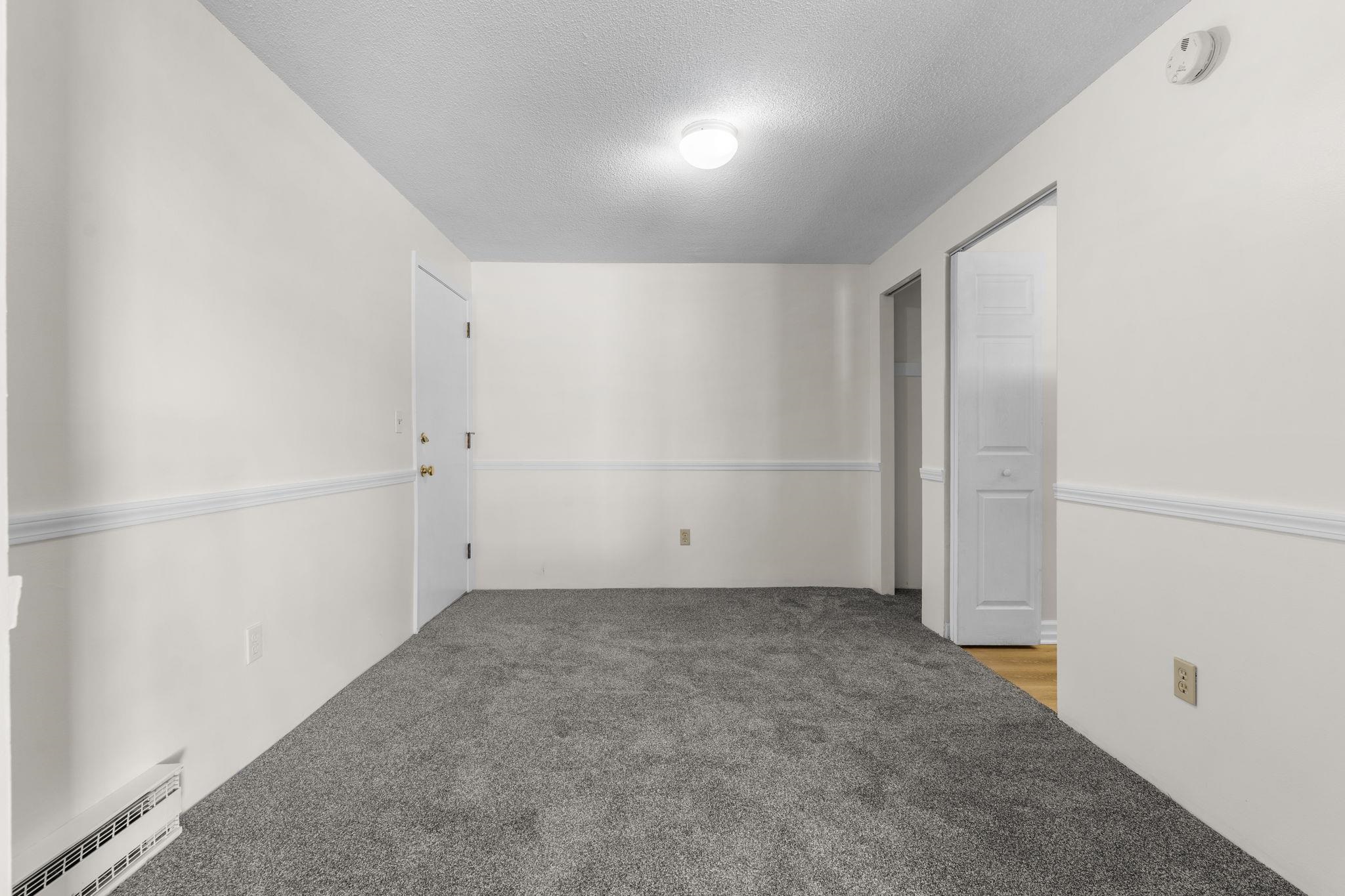 12 English Village Road, Unit 201 Manchester, NH 03102 - Photo 17 of 29