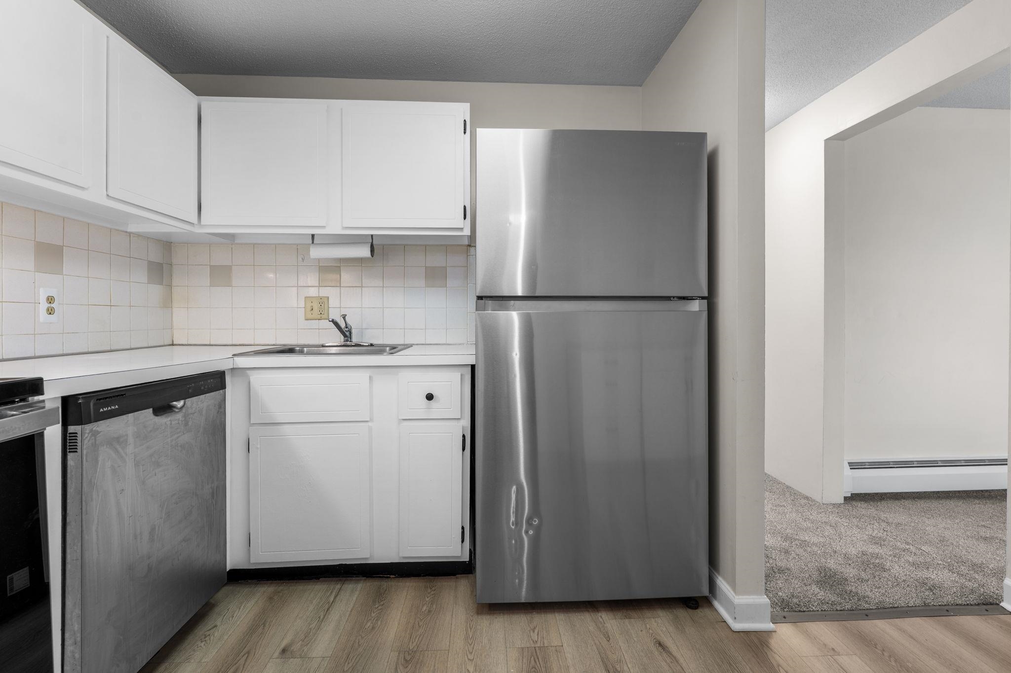 12 English Village Road, Unit 201 Manchester, NH 03102 - Photo 20 of 29