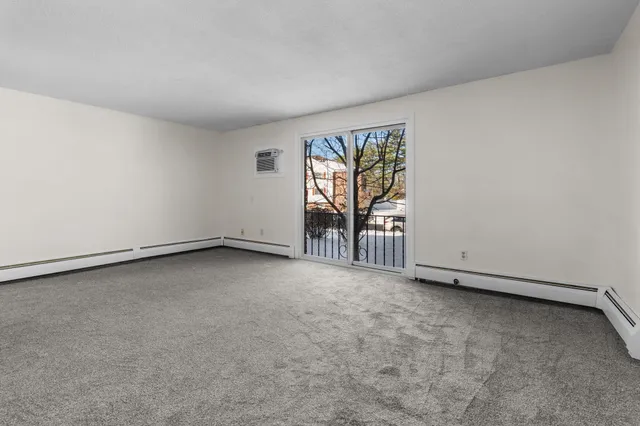 $189,900 | 12 English Village Road, Unit 201, Manchester, NH 03102