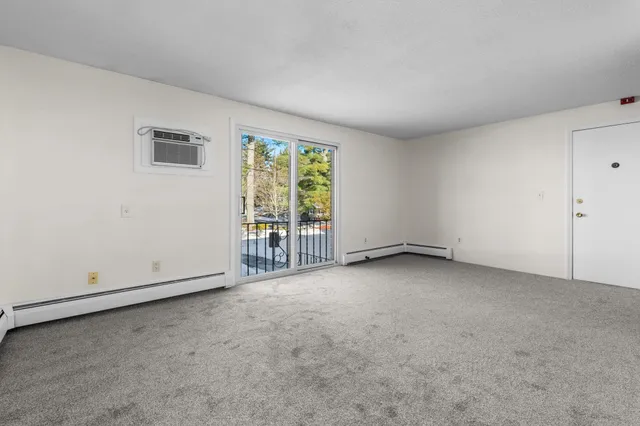 $189,900 | 12 English Village Road, Unit 201, Manchester, NH 03102