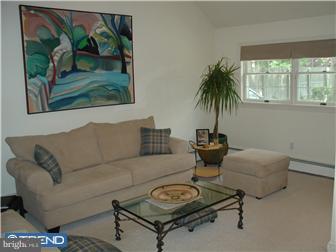 627 Manor Road Penn Valley, PA 19072 - Photo 4 of 12 Family Room
