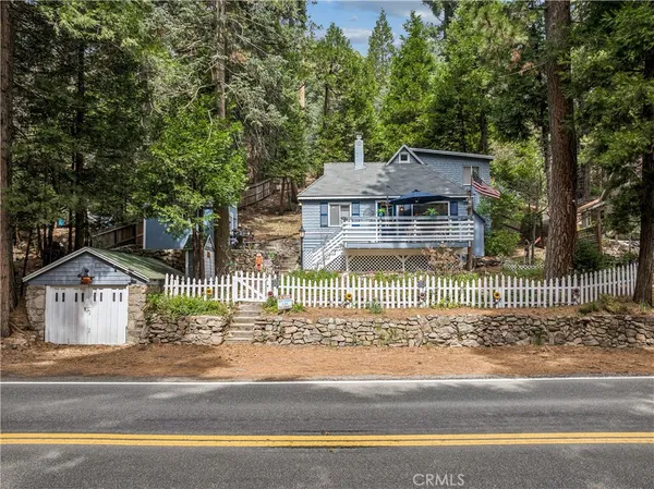 $415,000 | 27048 Highway 189, Blue Jay, CA 92317