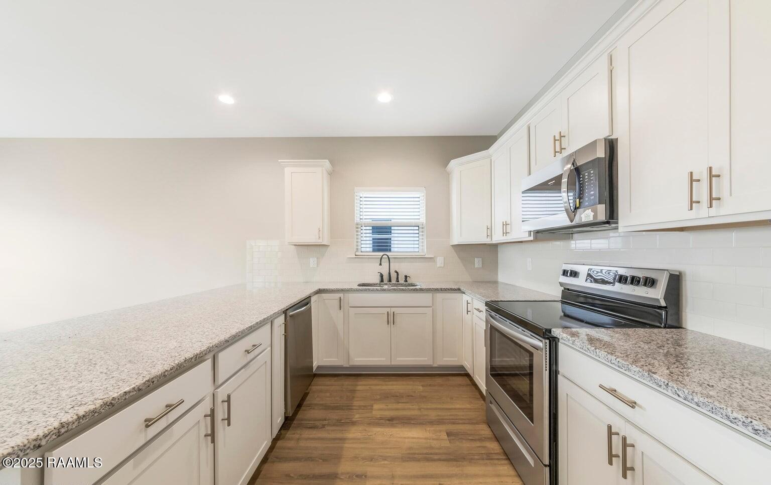 106 Ridgedale Scott, LA 70583 - Photo 7 of 21 20240821181029461814000000-o