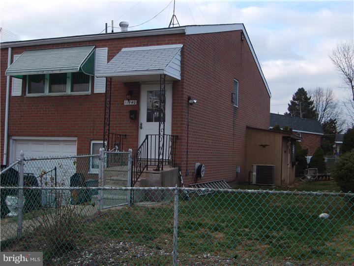 11940 Farwell Road Philadelphia, PA 19154 - Photo 1 of 7 Gallery Image 1