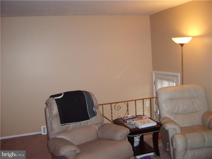 11940 Farwell Road Philadelphia, PA 19154 - Photo 2 of 7 Gallery Image 2