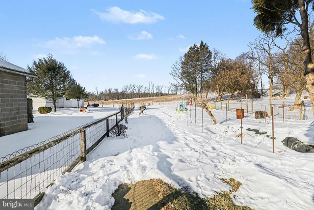 $180,000 | 40 Greason Road, Carlisle, PA 17015