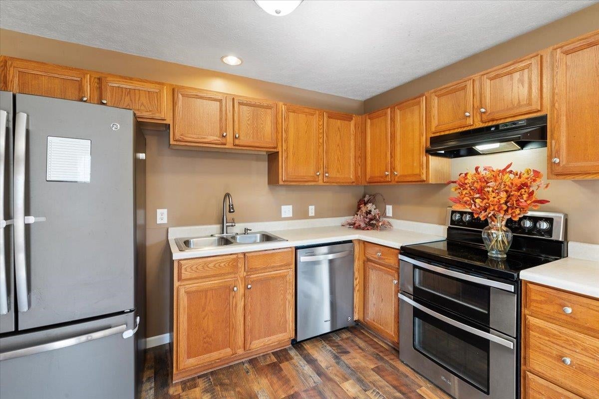 910 Gilbert Street Radford, VA 24141 - Photo 12 of 65 Gallery Image 12