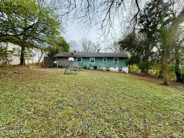 $179,900 | 2516 Wayland Avenue, Knoxville, TN 37914
