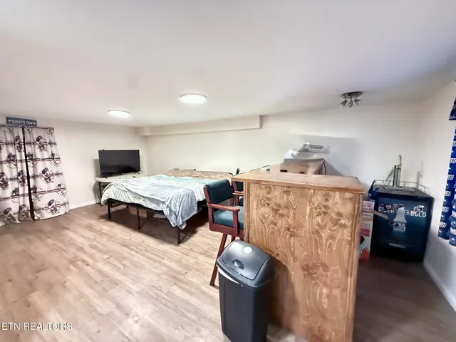 $179,900 | 2516 Wayland Avenue, Knoxville, TN 37914