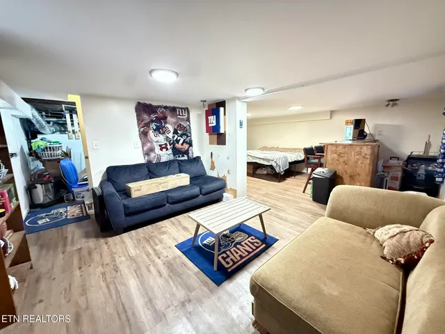 $179,900 | 2516 Wayland Avenue, Knoxville, TN 37914