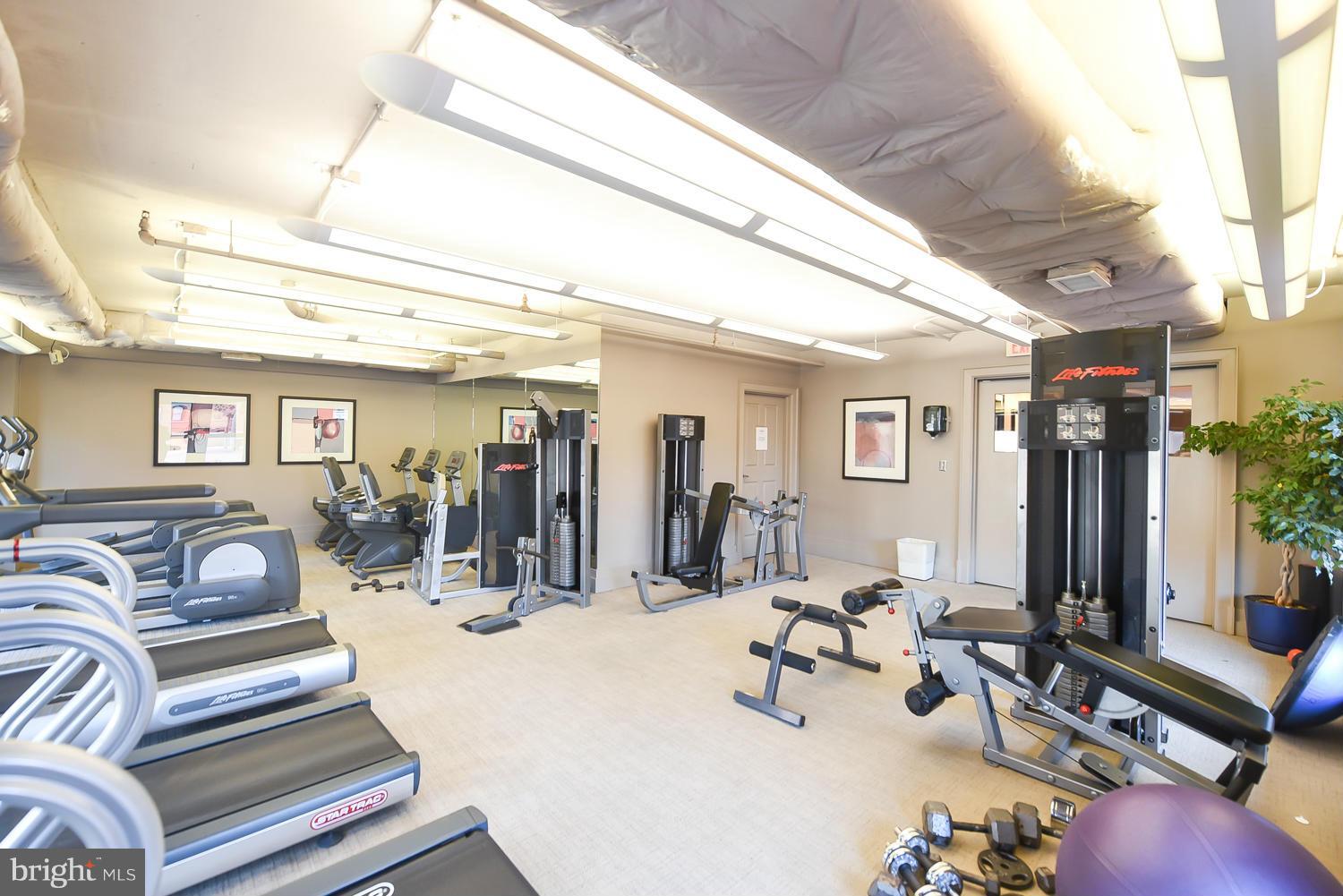 777 7th Street Northwest, Unit 1113 Washington, DC 20001 - Photo 27 of 30 a view of a room with gym equipment