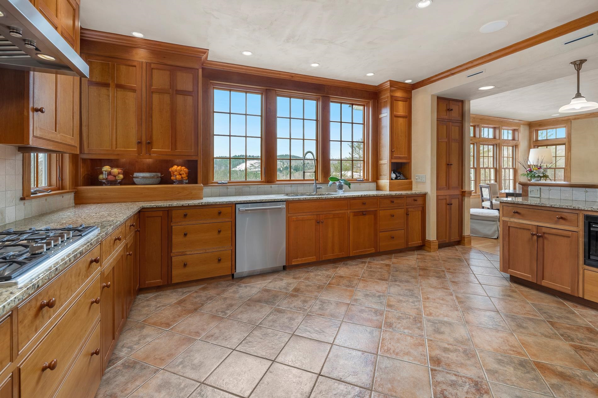 189 Jackson Brook Road Thetford, VT 05075 - Photo 7 of 40